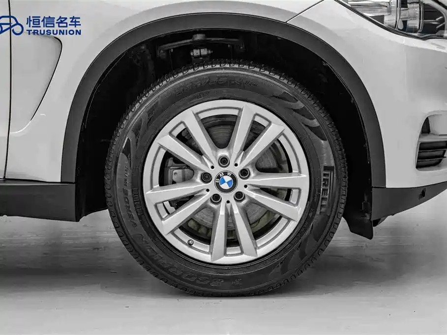 BMW X5 2016 — фото 11