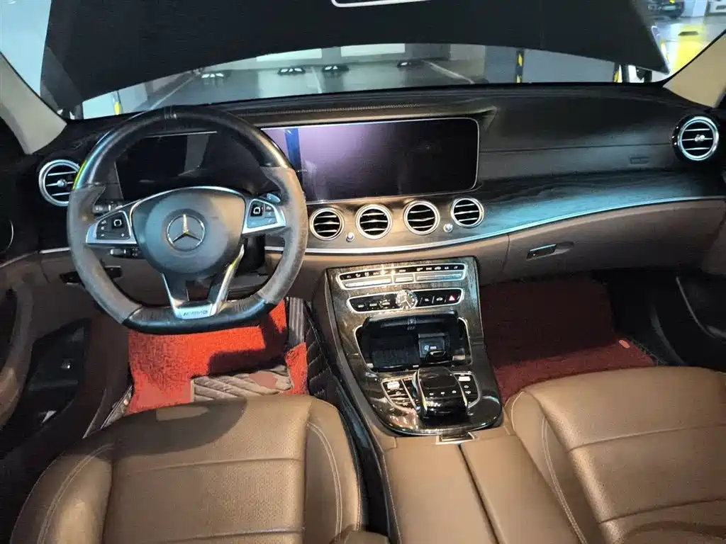 Mercedes-Benz E-Class 2018 — фото 10