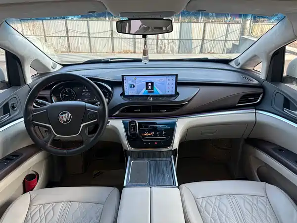 Buick GL8 2021