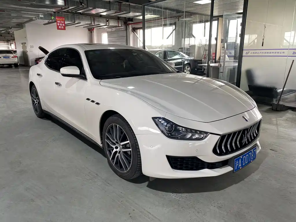 Maserati Ghibli 2019 — фото 3