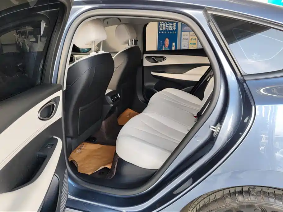 BYD Seal 05 DM-i 2025 — фото 11