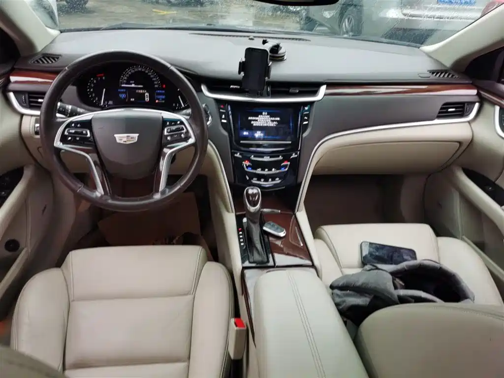 Cadillac XTS 2017 — фото 6