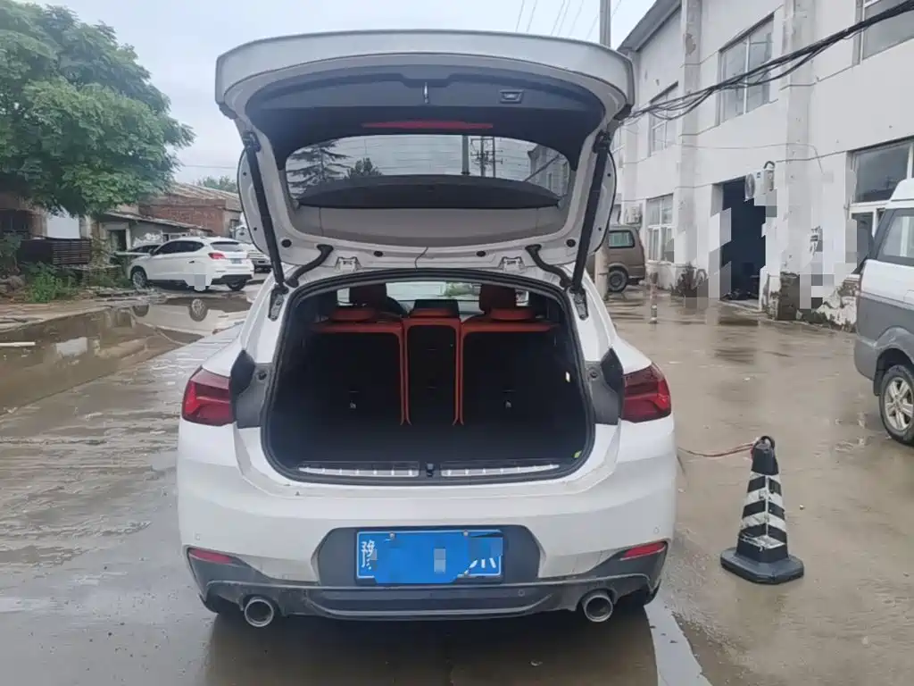 BMW X2 2022 — фото 19