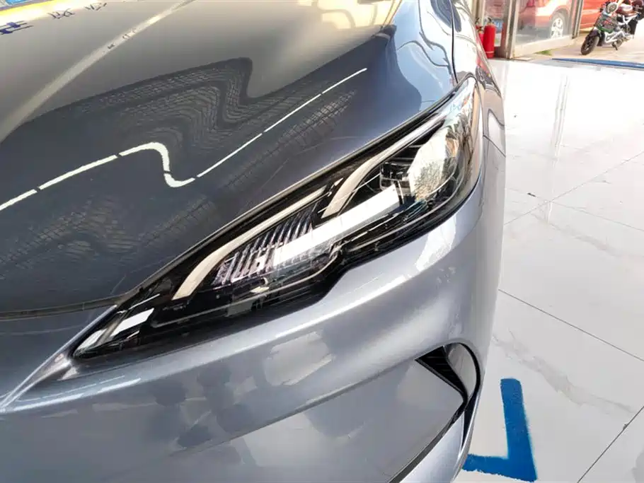BYD Seal 05 DM-i 2025 — фото 5