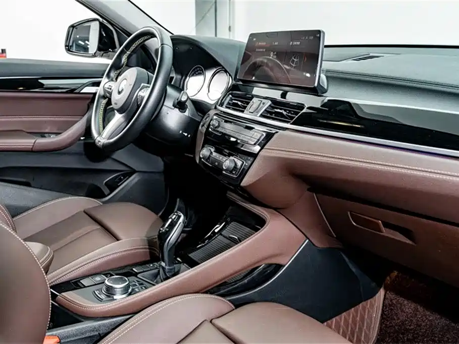BMW X2 2023 — фото 17