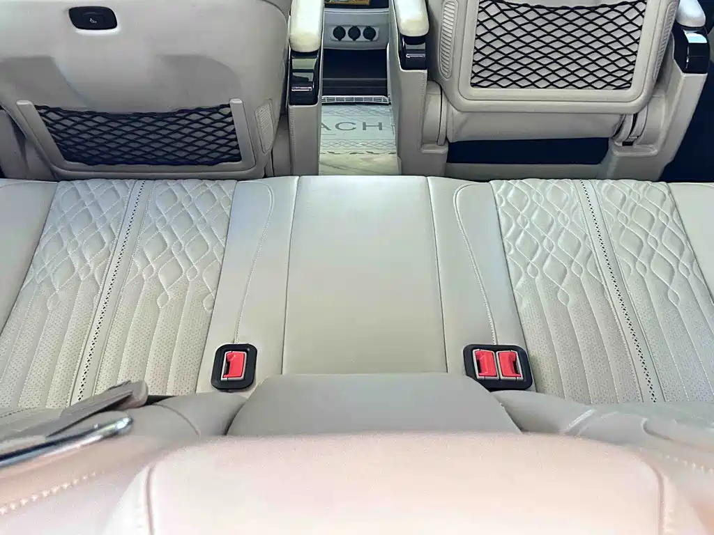 Mercedes-Benz V-Class 2021 — фото 10