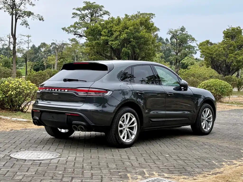 Porsche Macan 2023 — фото 19