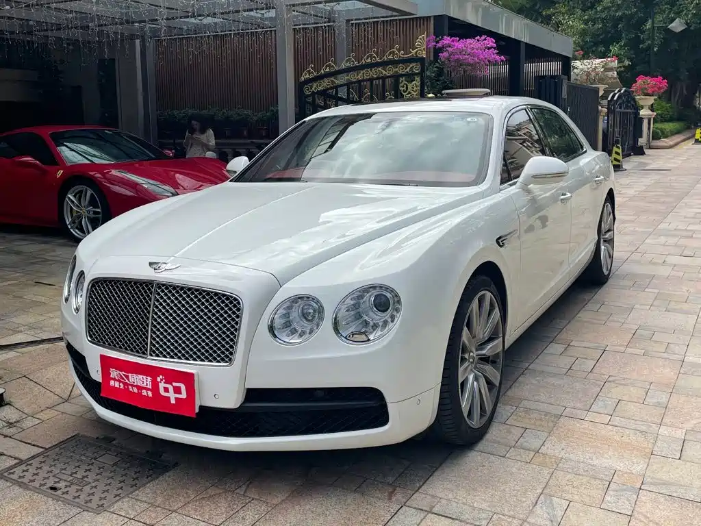 Bentley Flying Spur 2018 — фото 1