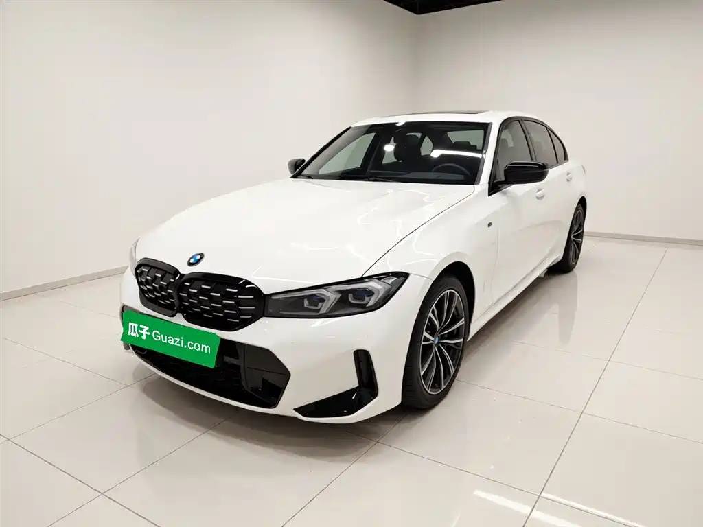 BMW 3 Series 2024 — фото 1