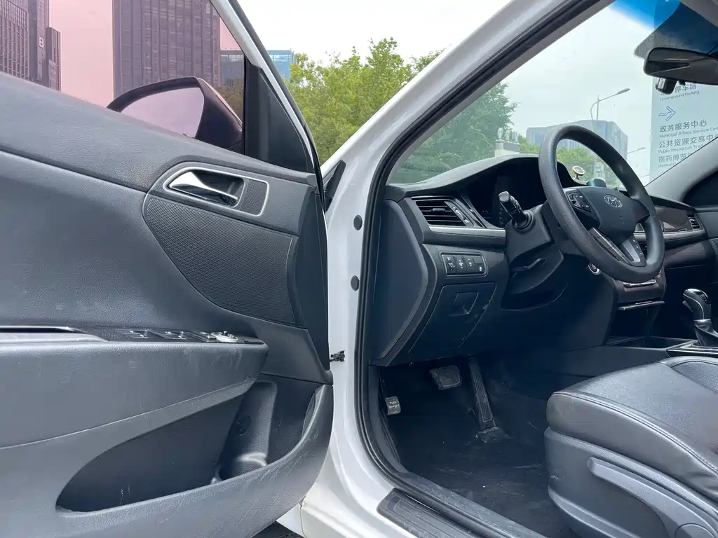 Hyundai Mistra 2017 — фото 10