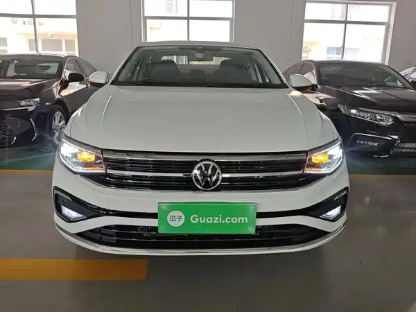 Volkswagen Bora 2024