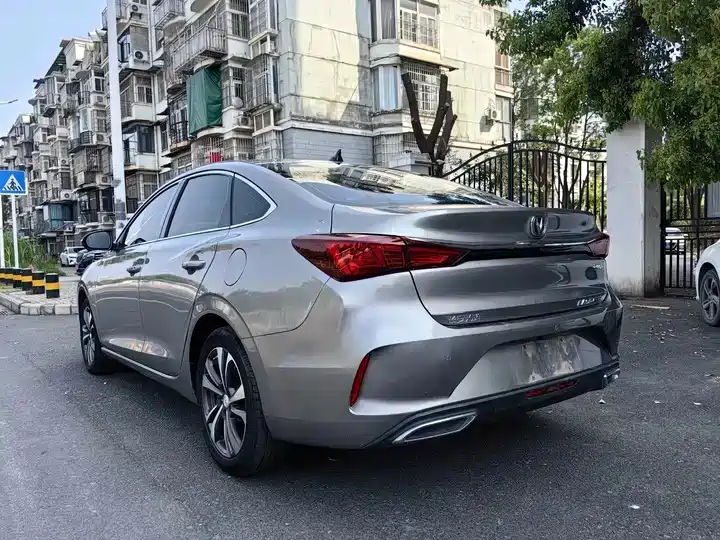 Changan Eado 2021 — фото 16