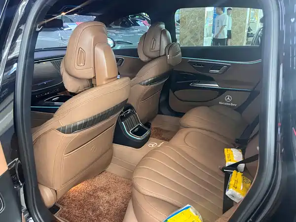 Mercedes-Benz E-Class 2025