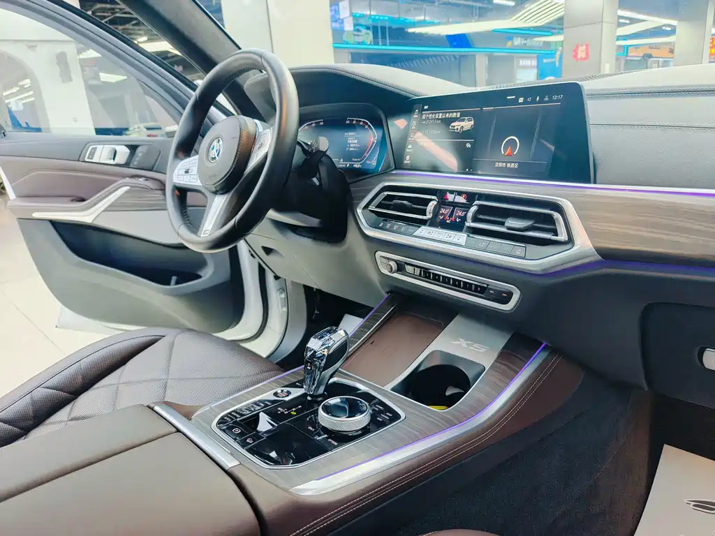 BMW X5 2023 — фото 12