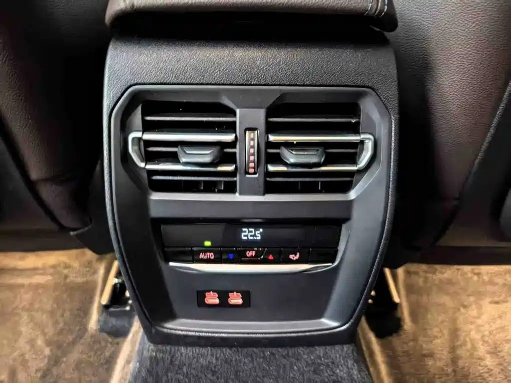BMW 3 Series 2022 — фото 15