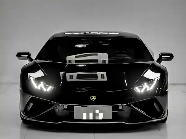 Lamborghini Huracan 2021
