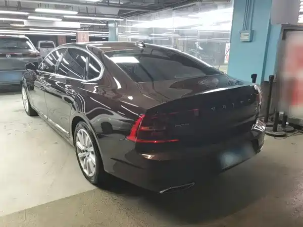 Volvo S90 2020