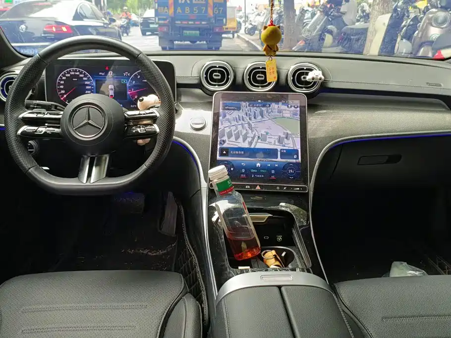 Mercedes-Benz C-Class 2024 — фото 12