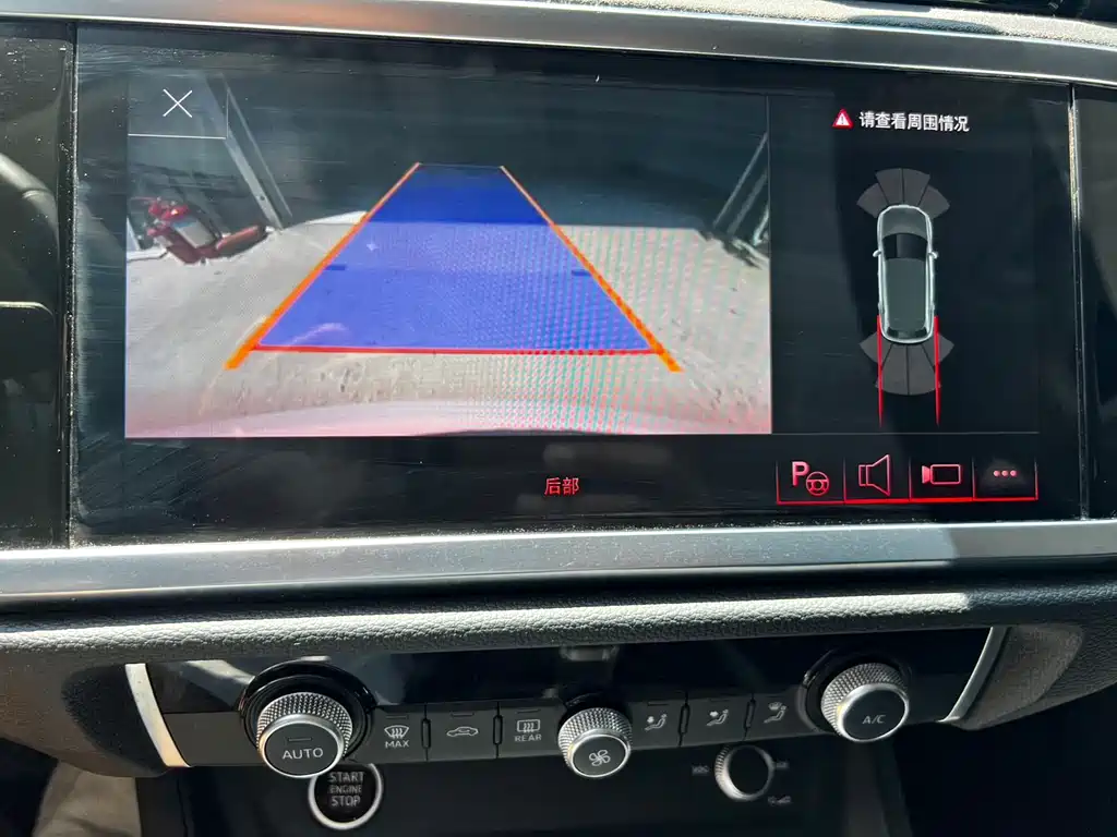 Audi Q3 2022 — фото 15