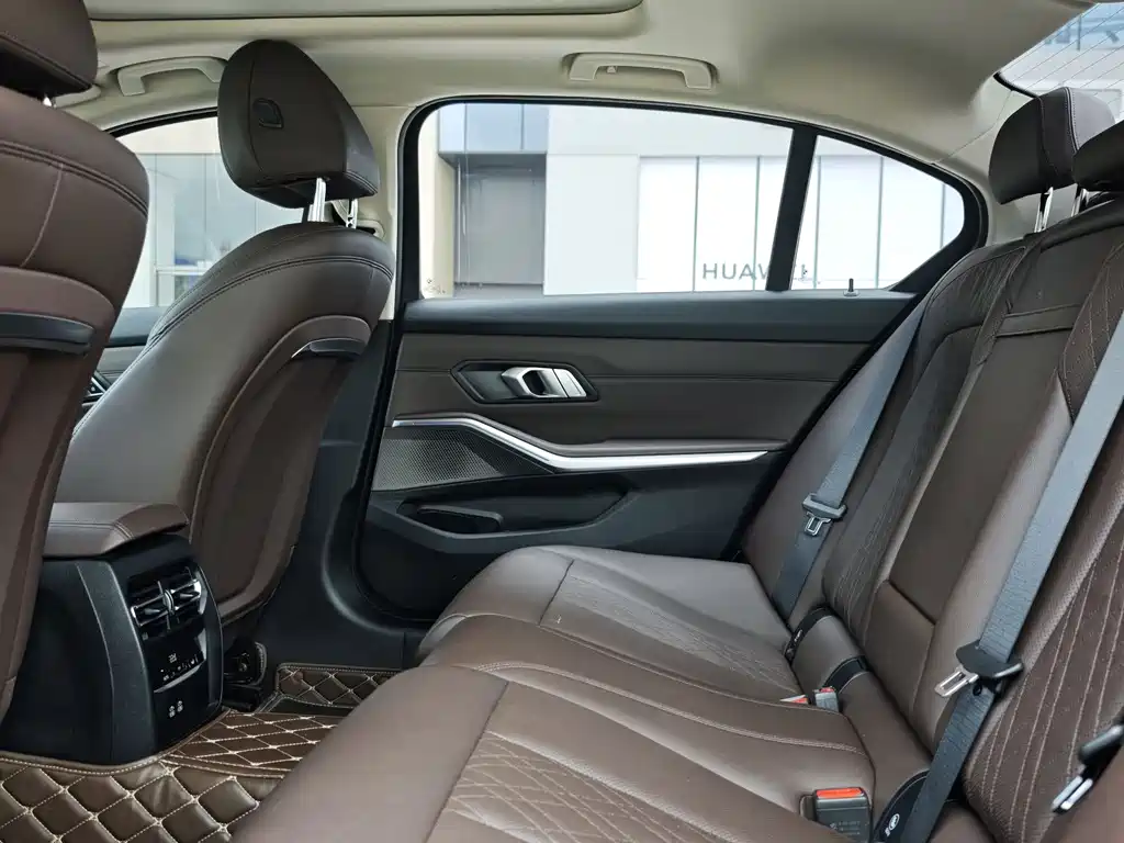 BMW 3 Series 2023