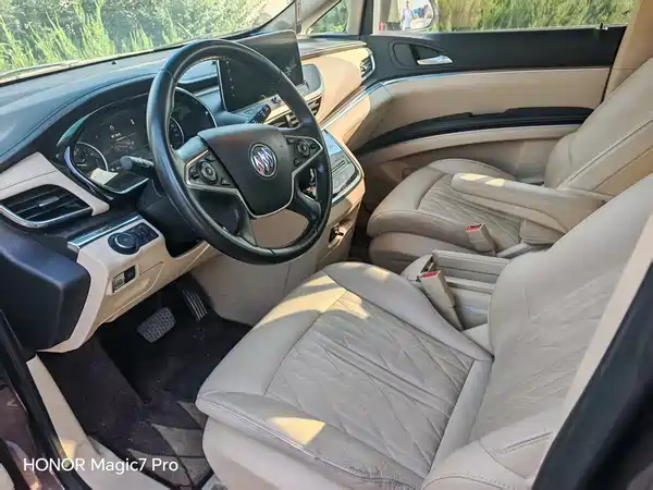 Buick GL8 2024