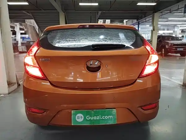 Hyundai Rui Yi 2015