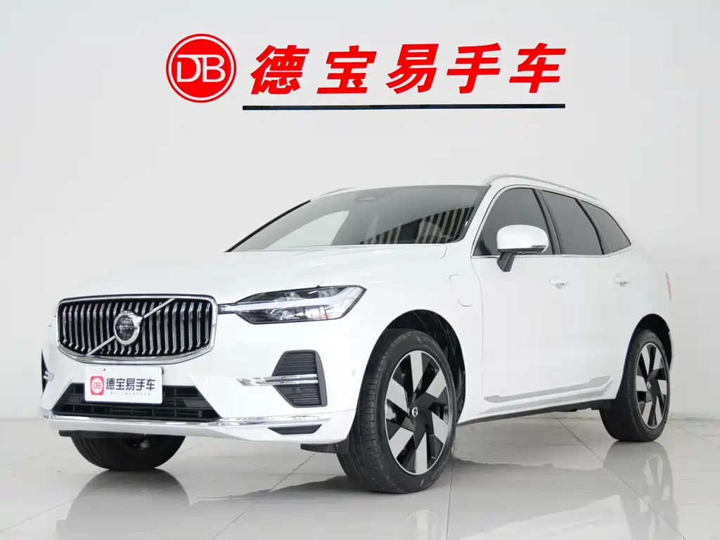 Volvo XC60 PHEV 2024