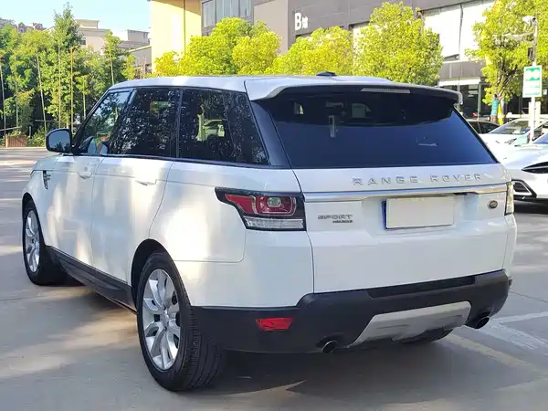 Land Rover Range Rover Sport 2015