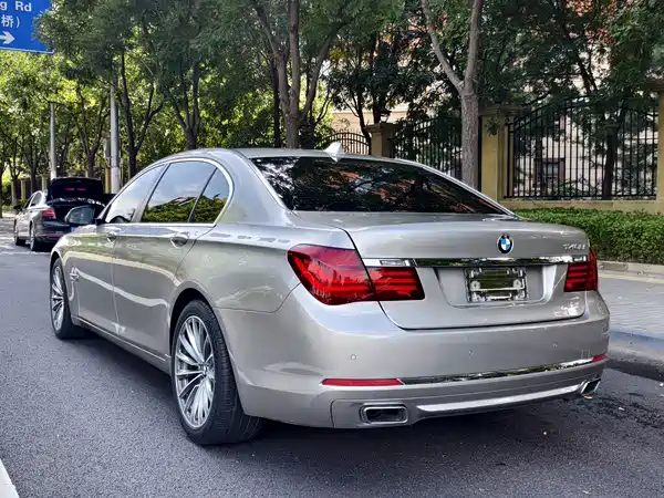 BMW 7 Series 2016