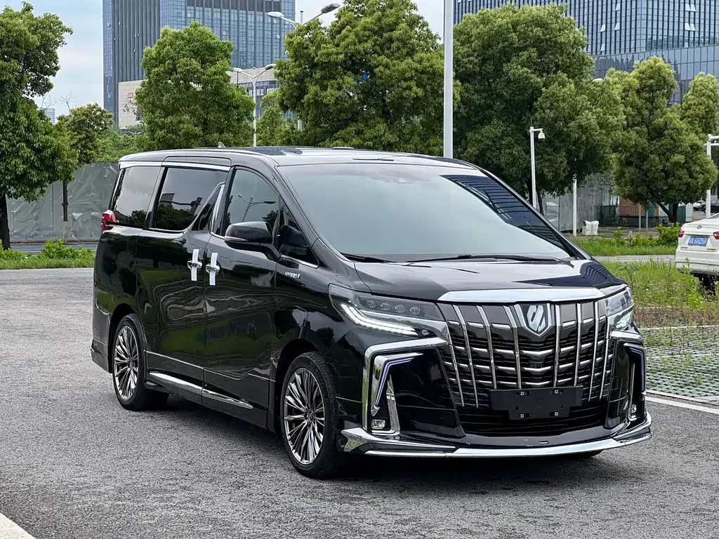 Toyota Alphard 2022 — фото 2