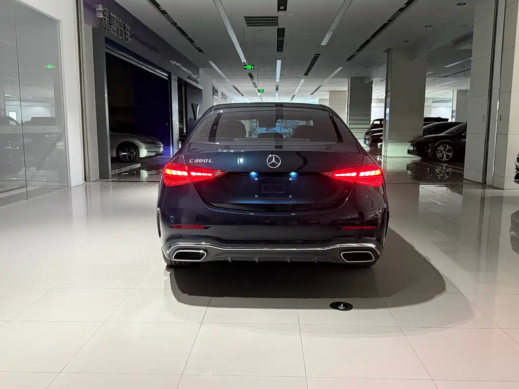 Mercedes-Benz C-Class 2023 — фото 13