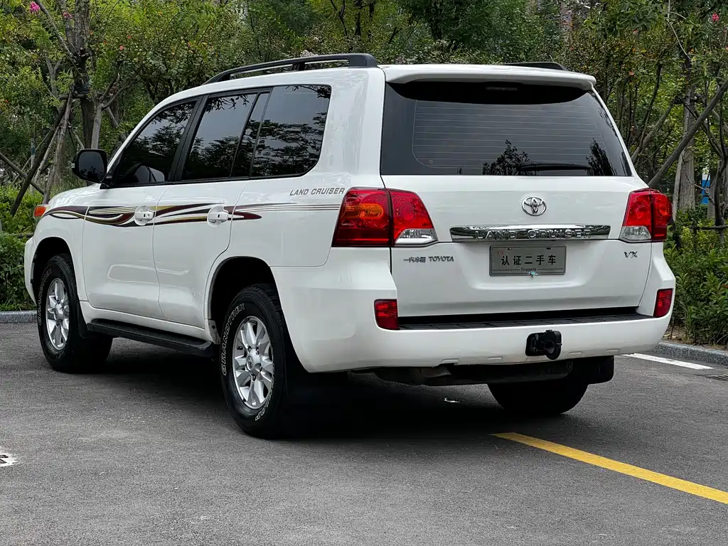 Toyota Land Cruiser 2012 — фото 12