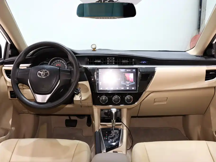 Toyota Corolla 2016 — фото 11