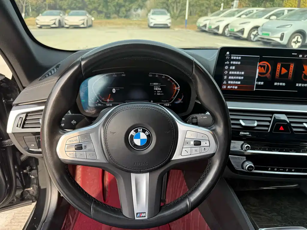 BMW 5 Series 2023 — фото 14
