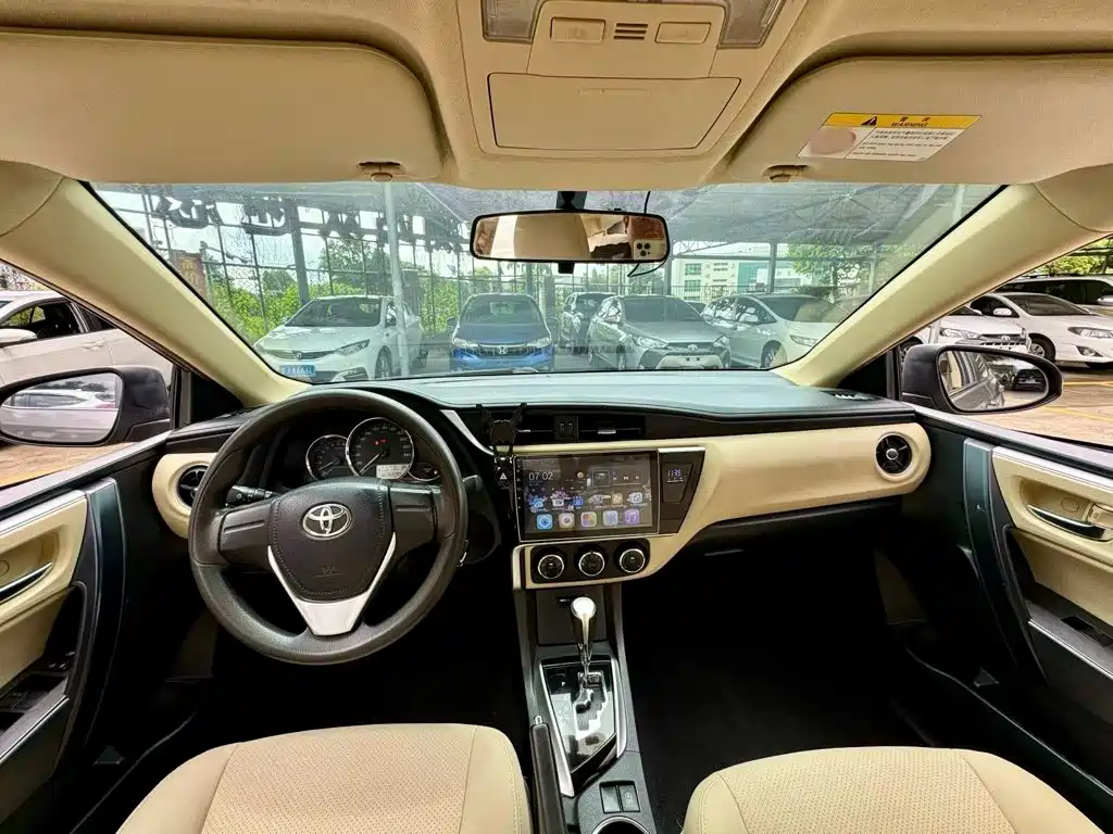 Toyota Corolla 2017 — фото 18