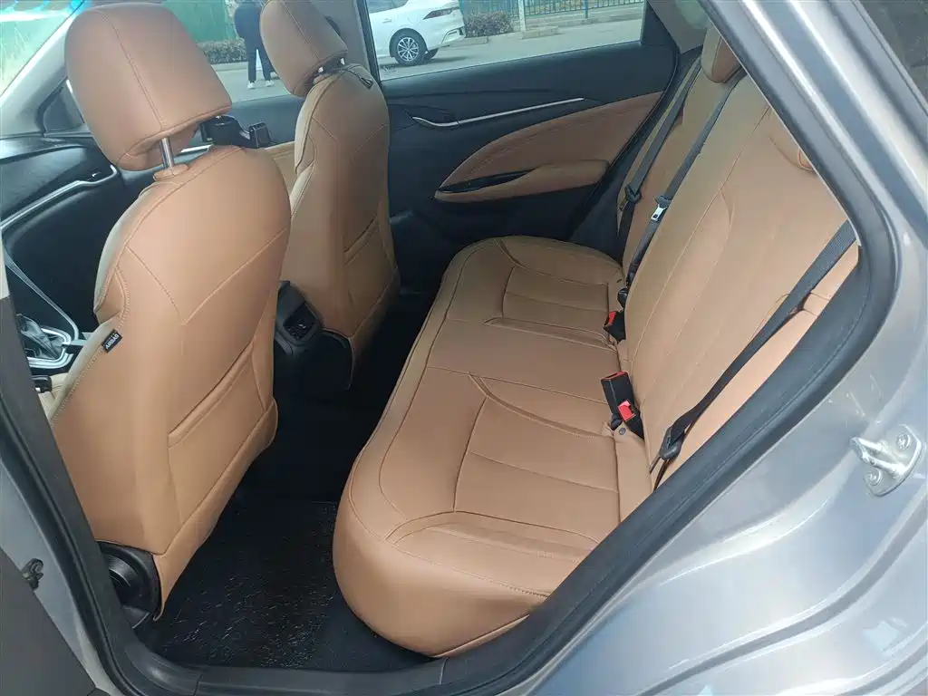 Buick Excelle 2018 — фото 13