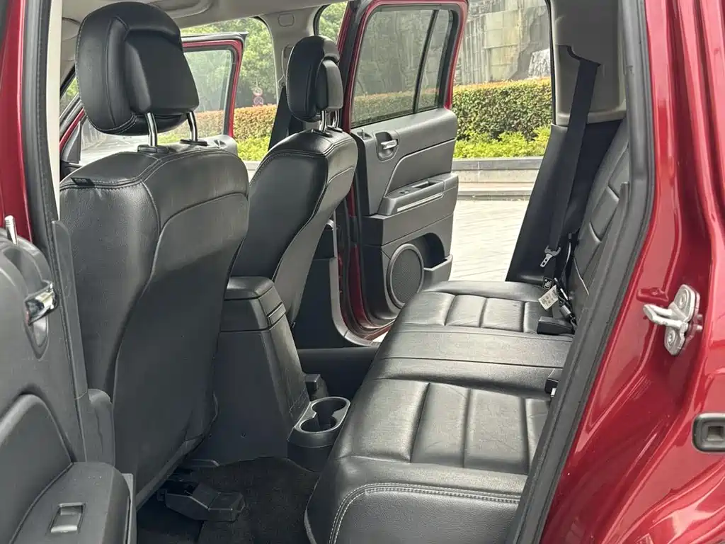 Jeep Patriot 2014 — фото 16