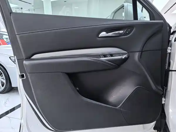 Cadillac XT4 2021