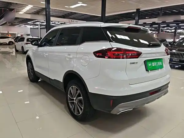 Geely Boyue 2021