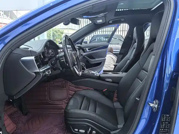 Porsche Panamera 2019
