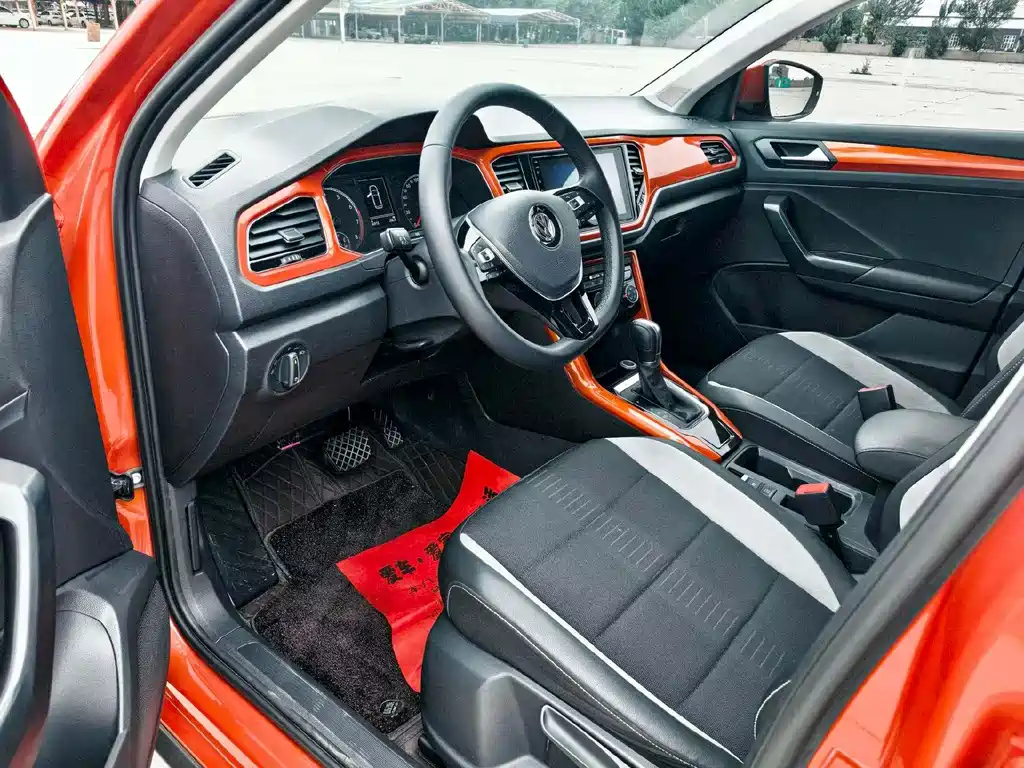 Volkswagen T-Roc 2019