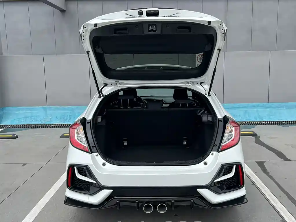 Honda Civic 2022 — фото 10