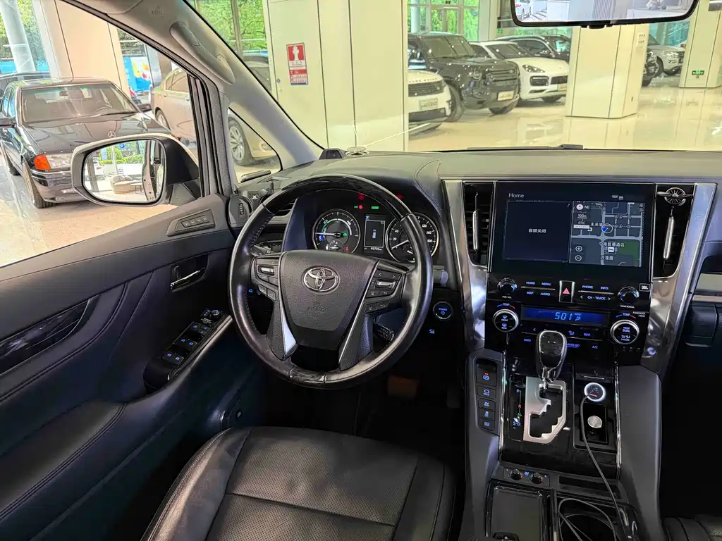 Toyota Vellfire 2021 — фото 12