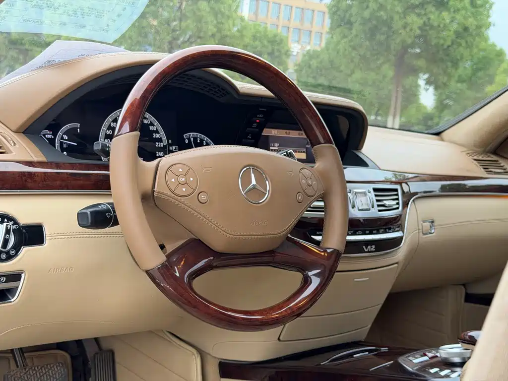 Mercedes-Benz S-Class 2011 — фото 23