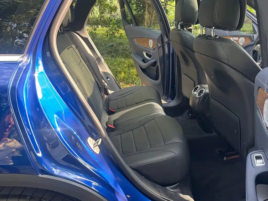 Mercedes-Benz GLC 2018 — фото 14