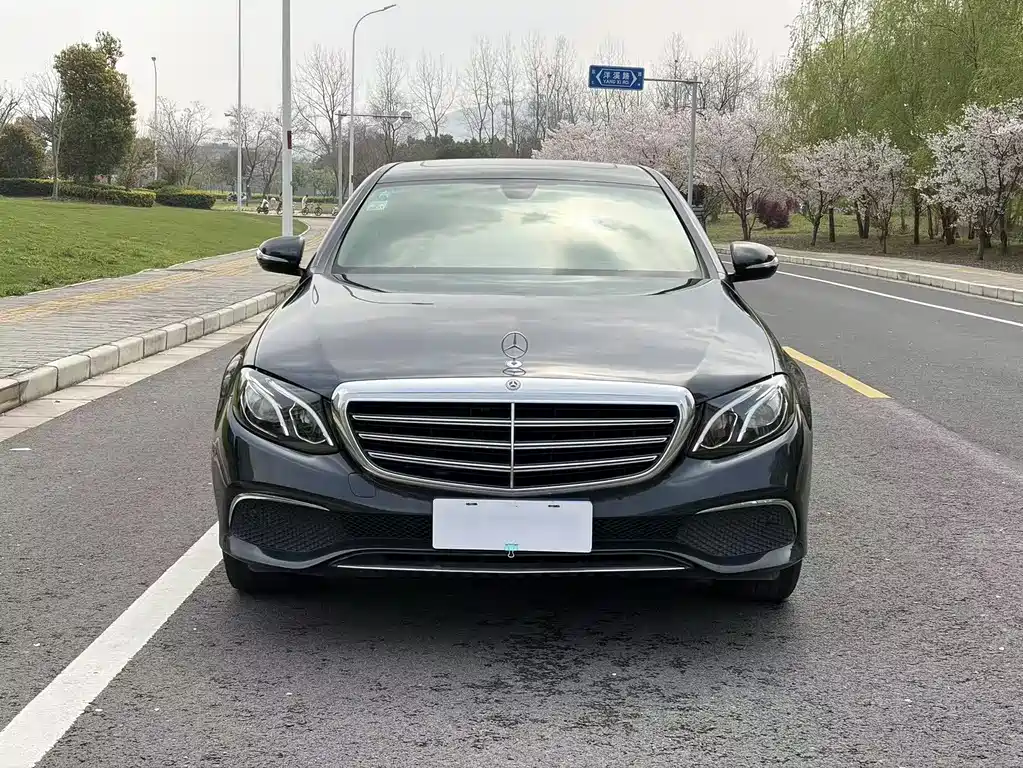 Mercedes-Benz E-Class 2019 — фото 3