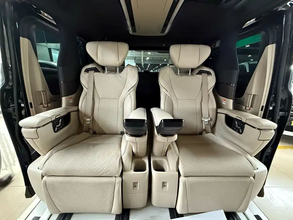 Toyota Vellfire 2024 — фото 20