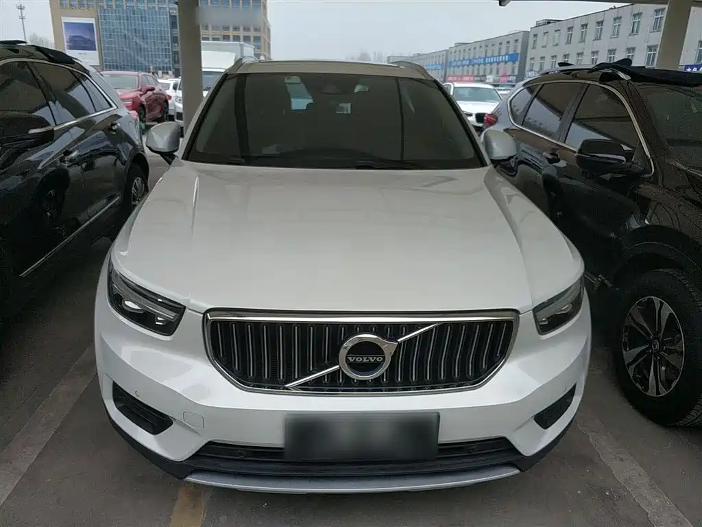 Volvo XC40 2019 — фото 3