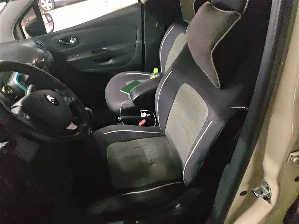 Renault Captur 2019 — фото 11