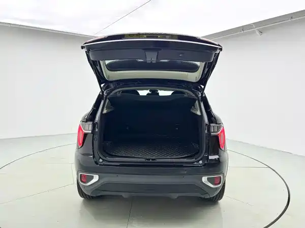 Lynk & Co 01 2018